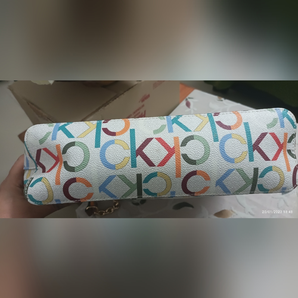 Authentic Calvin Klein coated PVC rainbow signature tote bag - Picture 2 of 14